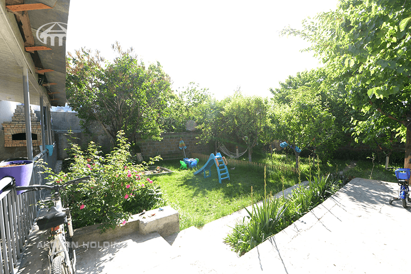 House · 4 rooms · 101 m² · Kanaker-Zeytun