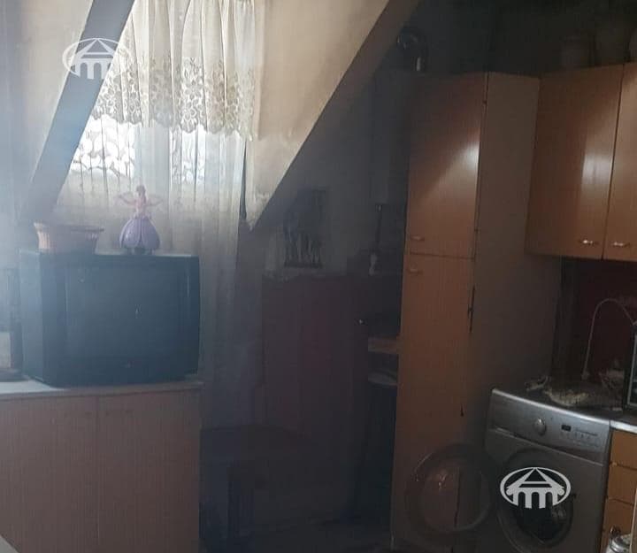 House · 4 rooms · 367 m² · Erebuni