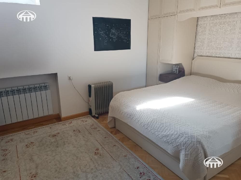 House · 5 rooms · 288 m² · Arabkir