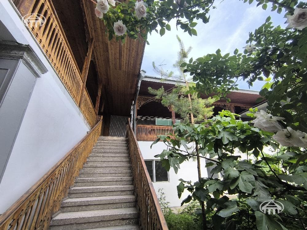 Квартира · 3 комн. · 105 м² · Аджапняк