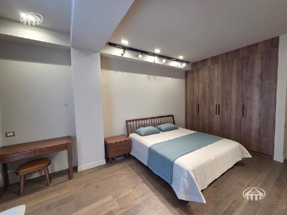 Квартира · 4 комн. · 131 м² · Арабкир