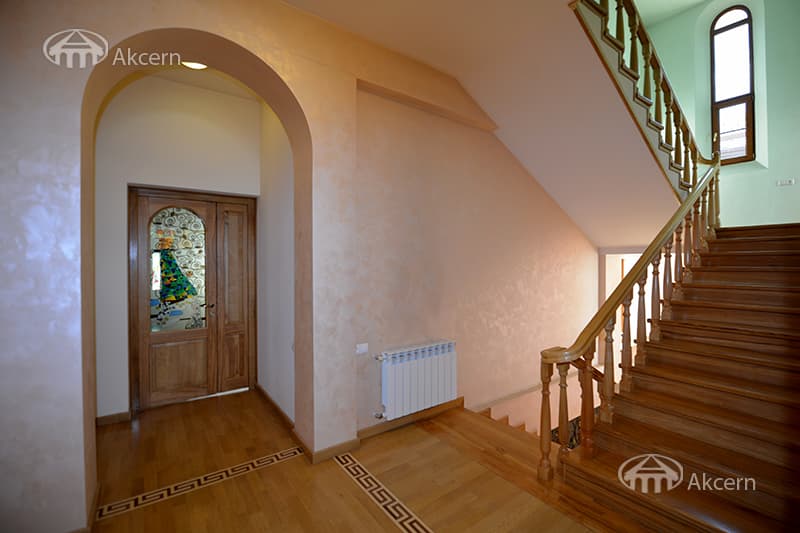 Mansion · 9 rooms · 486 m² · Nork-Marash