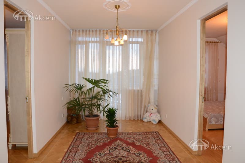 House · 6 rooms · 250 m² · Arabkir