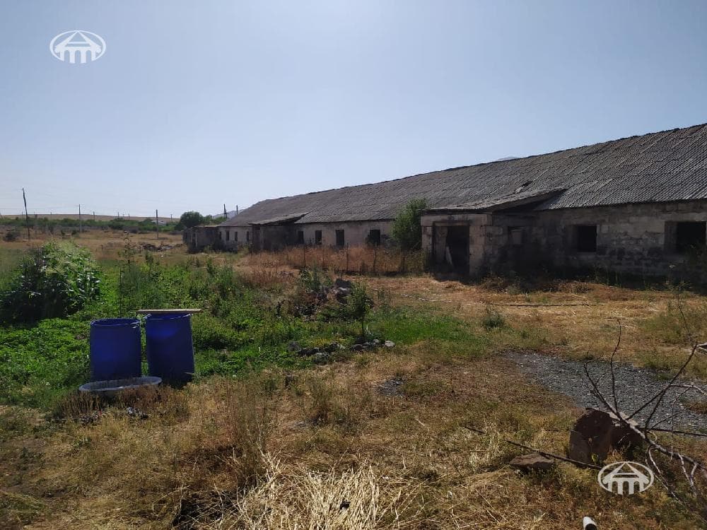 Այլ · 871 մ² · Արագյուղ