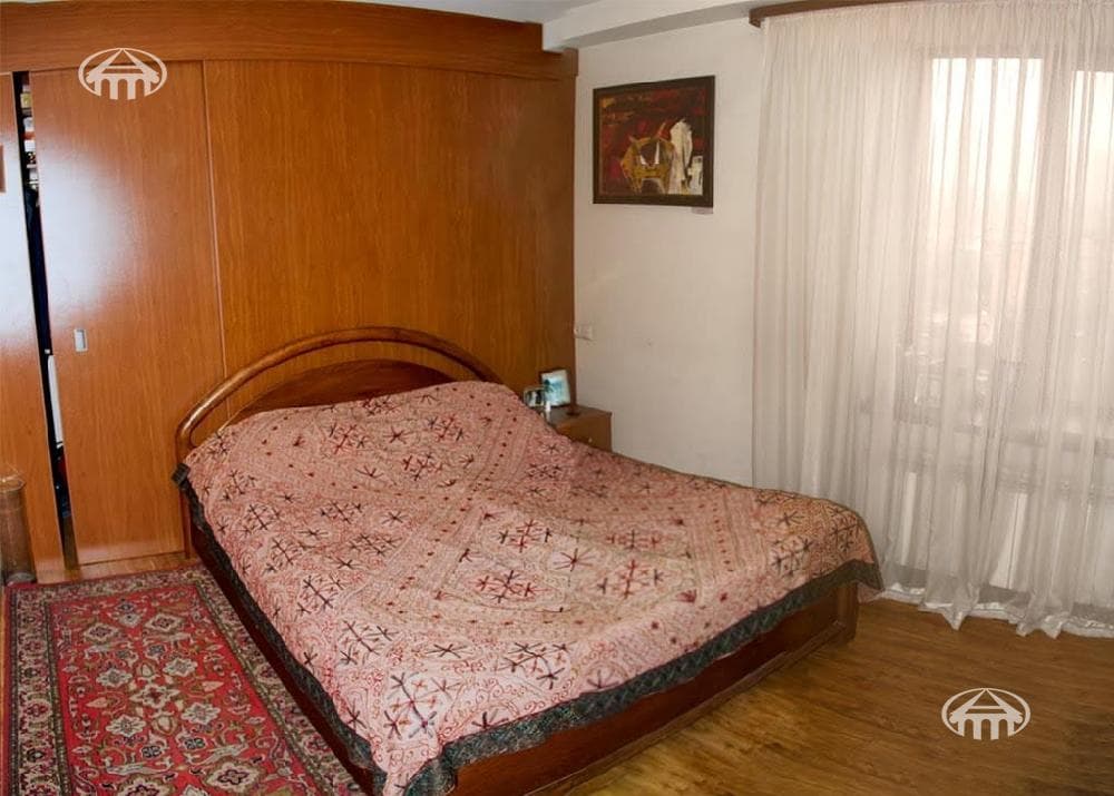 Квартира · 5 комн. · 178 м² · Шенгавит