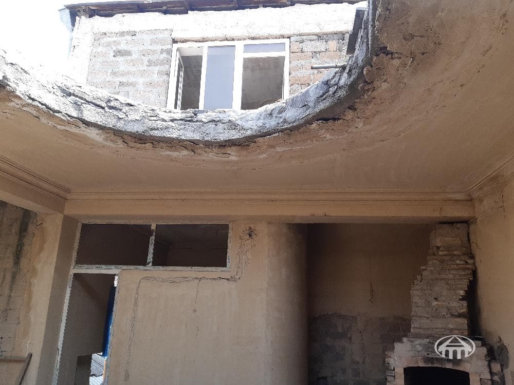 House · 5 rooms · 573 m² · Erebuni