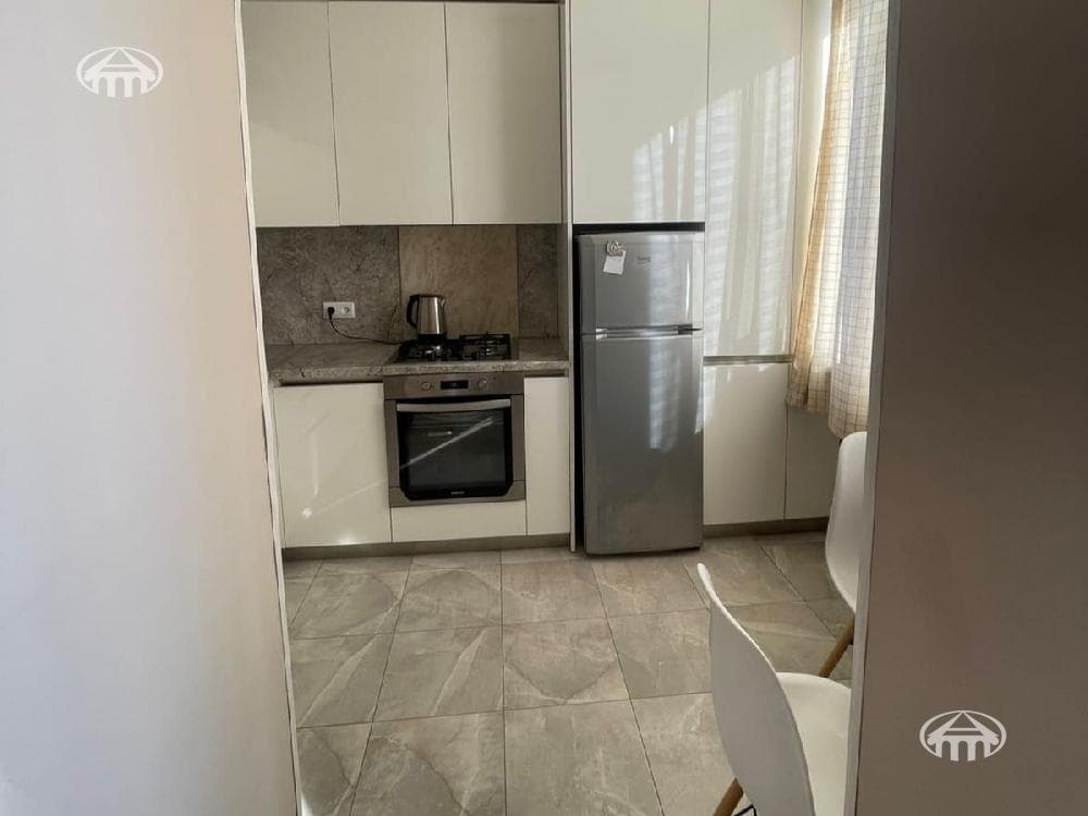 Apartment · 2 rooms · 55 m² · Kentron
