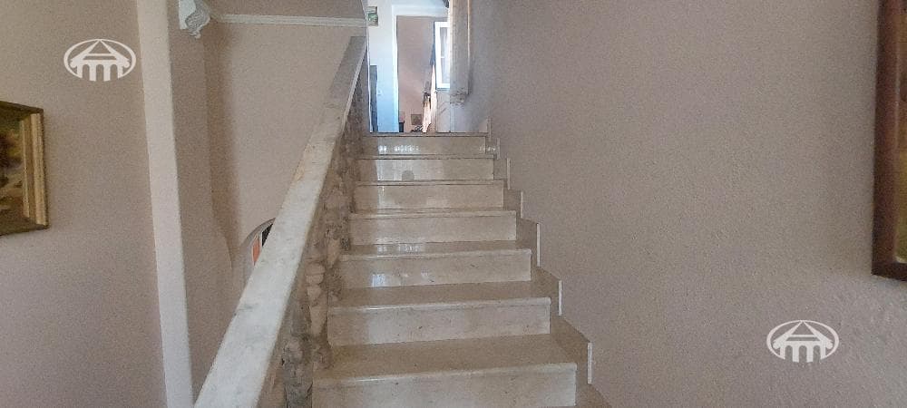 House · 7 rooms · 174 m² · Shengavit