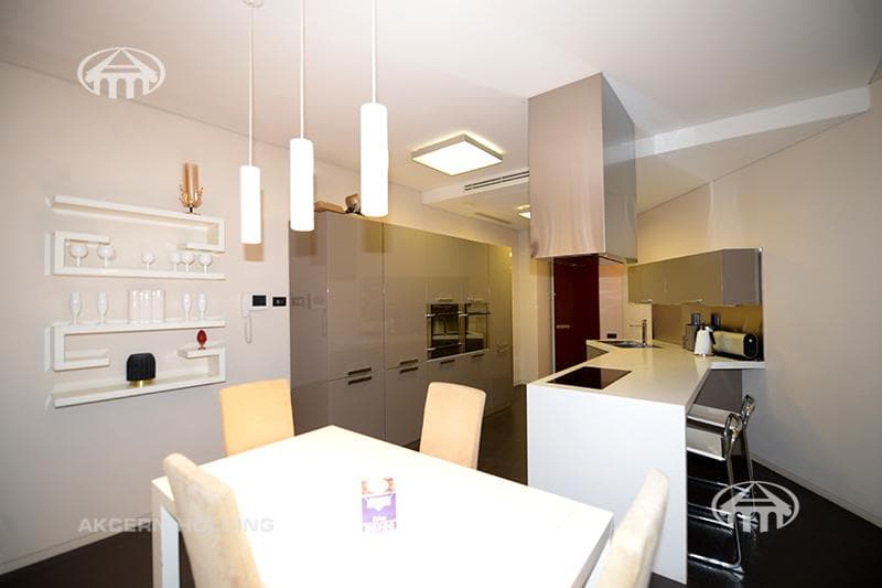 Apartment · 4 rooms · 169 m² · Kentron