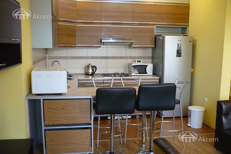Apartment · 3 rooms · 63 m² · Kentron