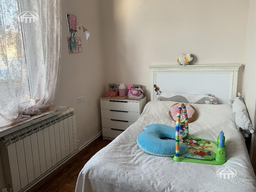 Квартира · 3 комн. · 80 м² · Кентрон