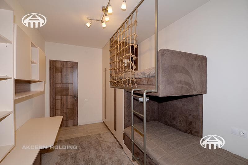 Apartment · 4 rooms · 117 m² · Kentron
