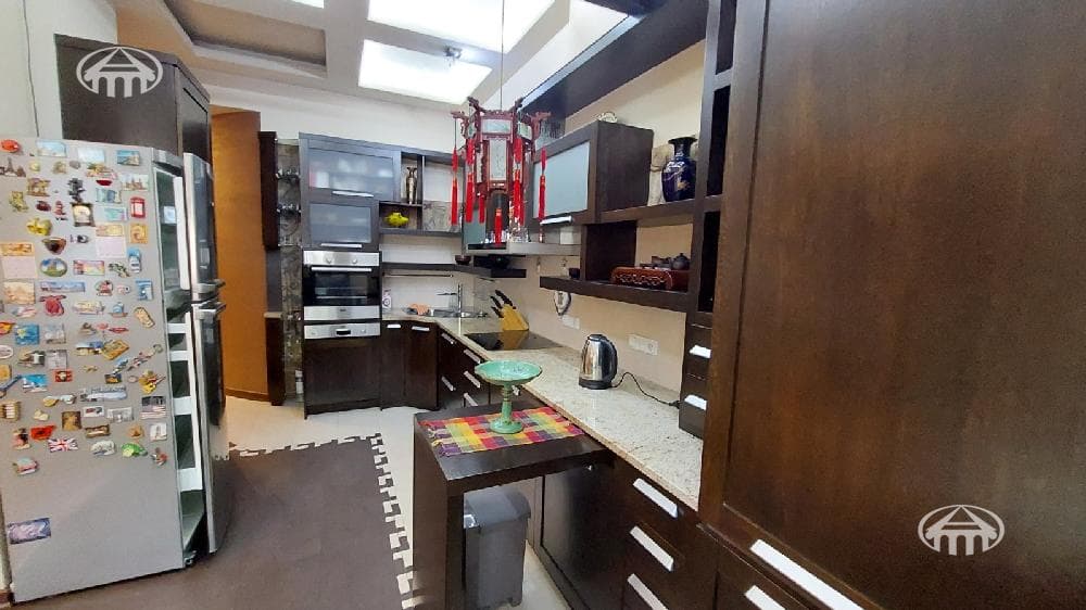 Apartment · 4 rooms · 250 m² · Arabkir