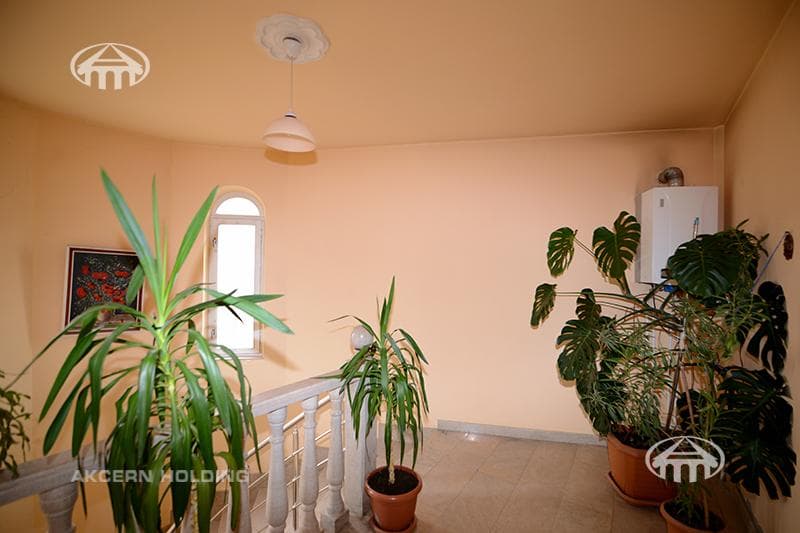 Mansion · 9 rooms · 385 m² · Kanaker-Zeytun