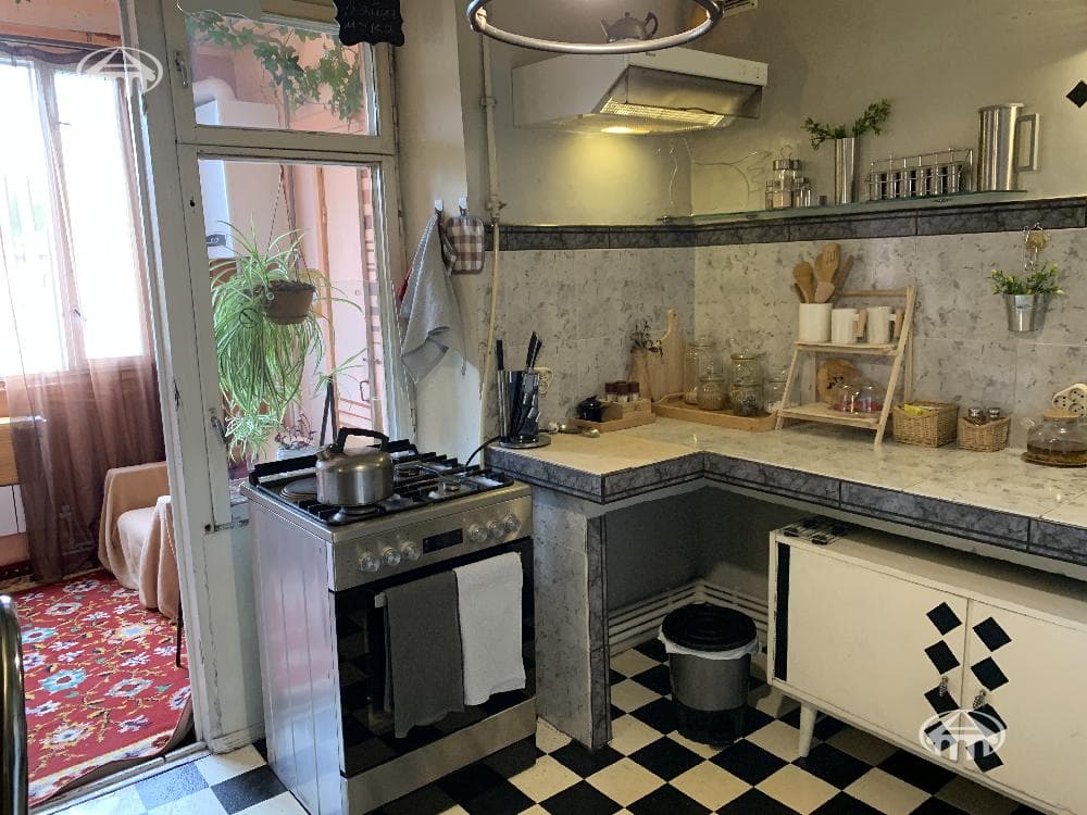 Apartment · 2 rooms · 103 m² · Kentron