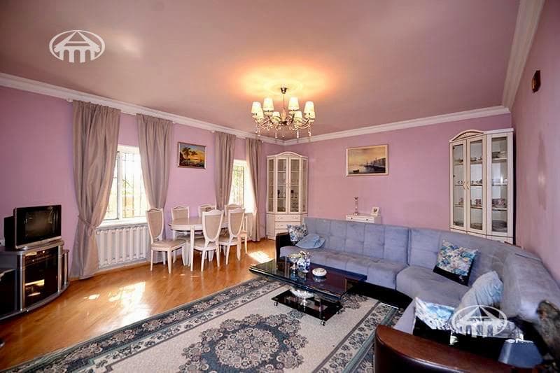 Mansion · 3 rooms · 100 m² · Nor Gyugh