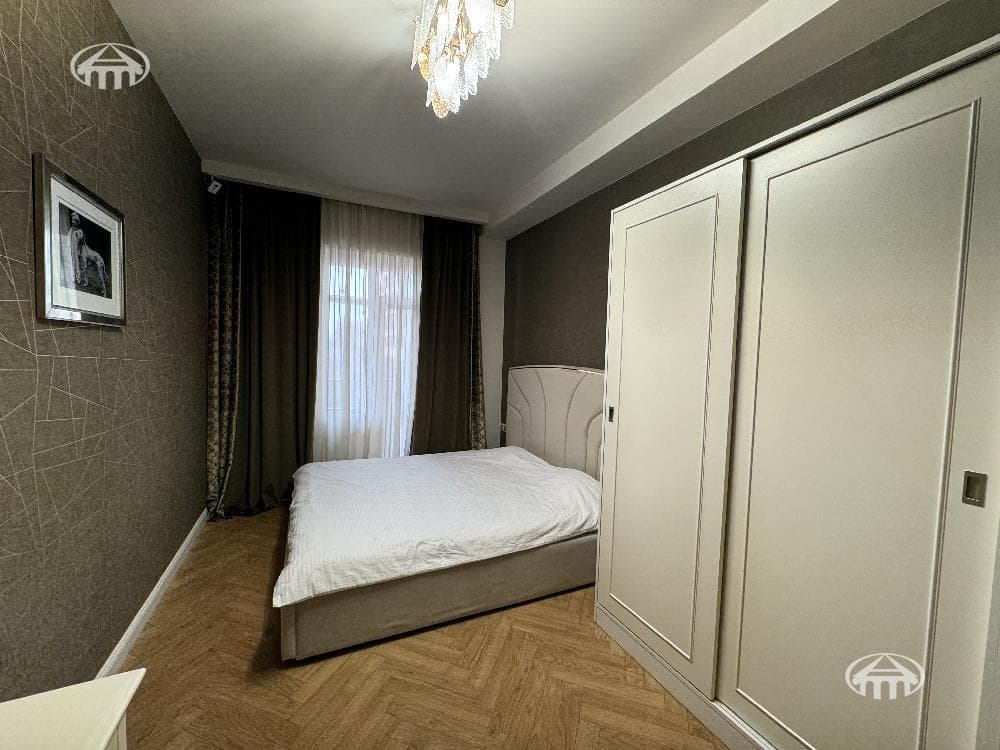 Apartment · 2 rooms · 58 m² · Kentron