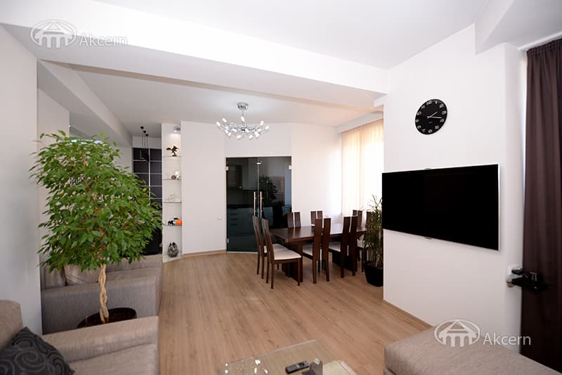 Квартира · 3 комн. · 100 м² · Кентрон
