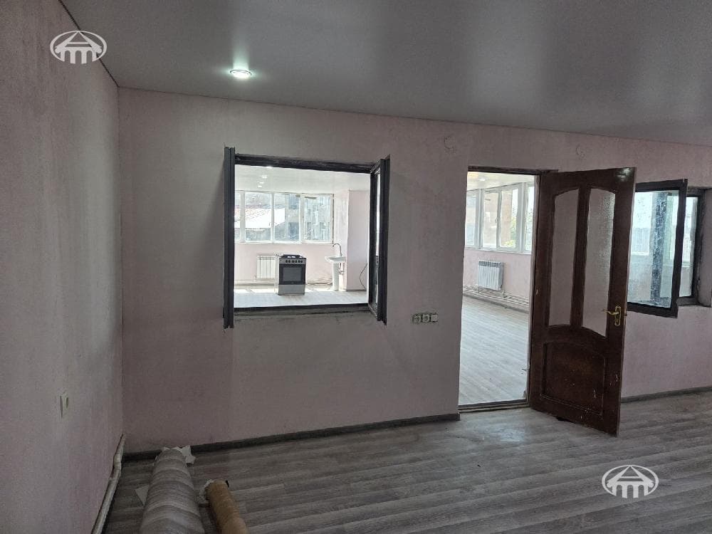 Mansion · 7 rooms · 284 m² · Kanaker-Zeytun
