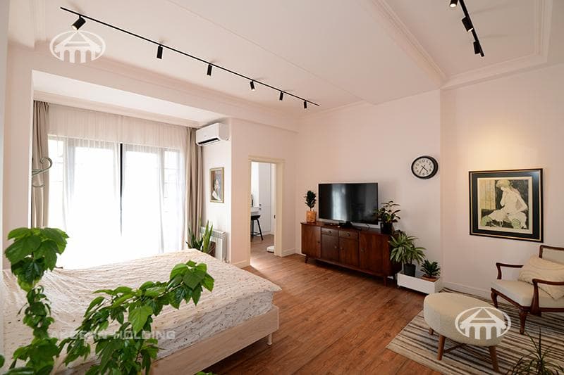 Apartment · 3 rooms · 99 m² · Kentron