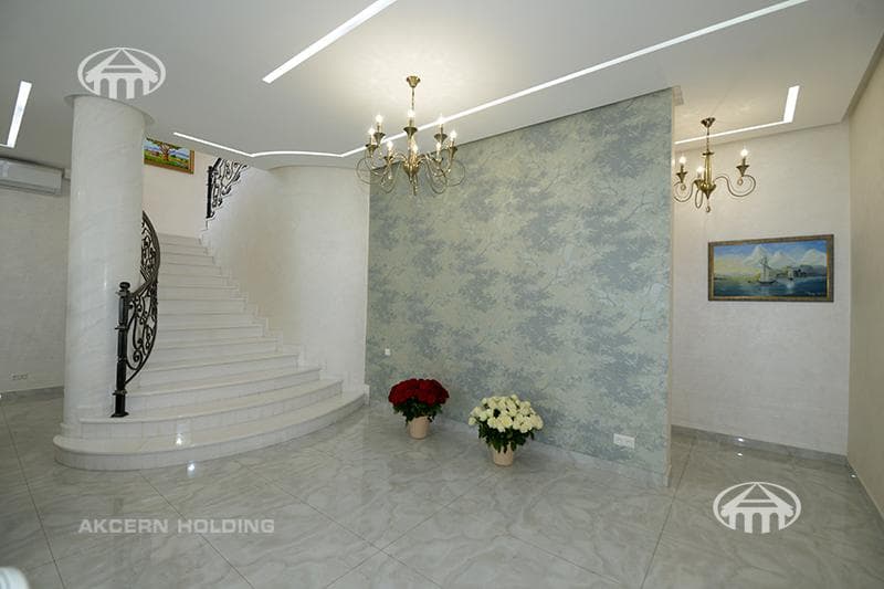 House · 6 rooms · 567 m² · Ajapnyak