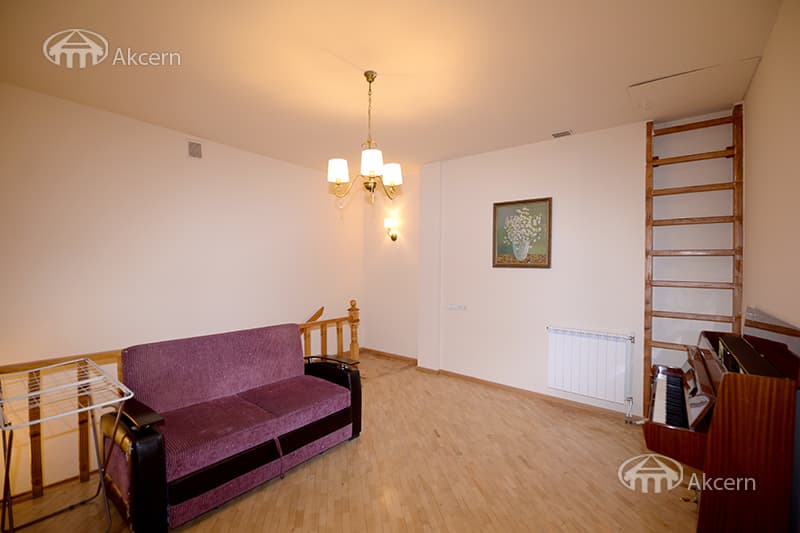 House · 5 rooms · 259 m² · Arabkir — photo 29 / 46