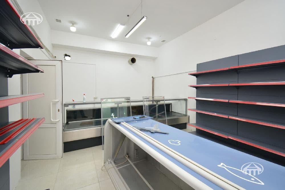 Retail · 308 m² · Ajapnyak