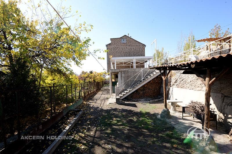 Особняк · 6 комн. · 319 м² · Шенгавит