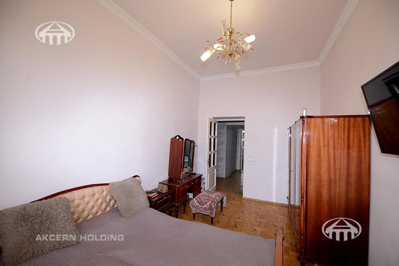 Квартира · 3 комн. · 92 м² · Арабкир