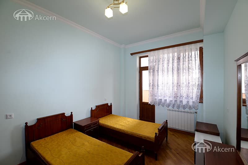 Apartment · 3 rooms · 105 m² · Kanaker-Zeytun