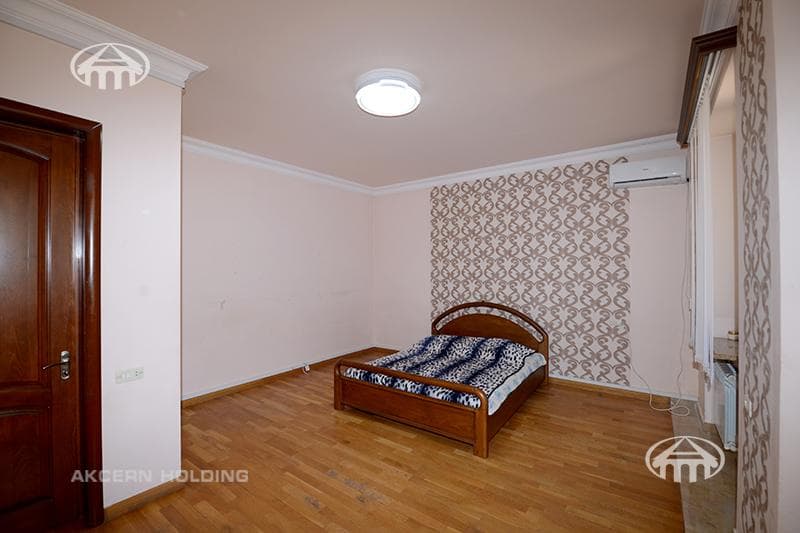Առանձնատուն · 7 սեն. · 408 մ² · Արաբկիր