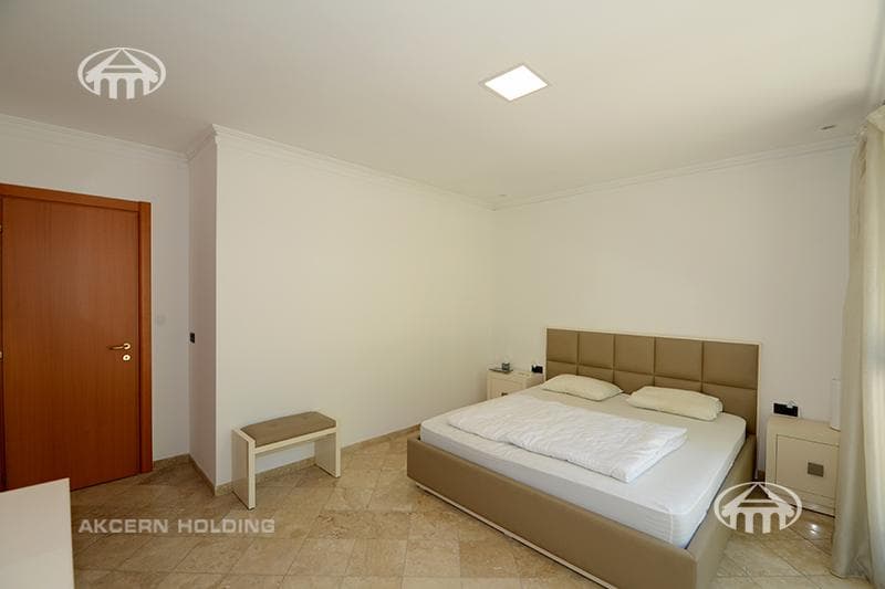 Apartment · 4 rooms · 254 m² · Kentron