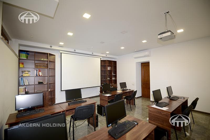 Office · 149 m² · Kentron