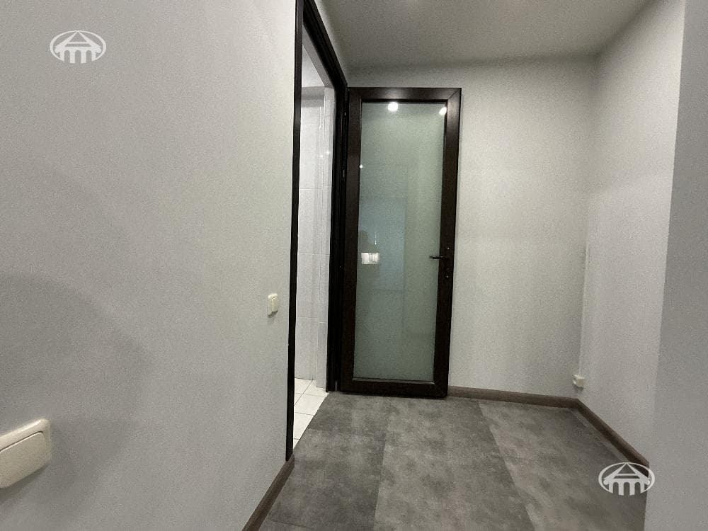 Office · 190 m² · Kentron