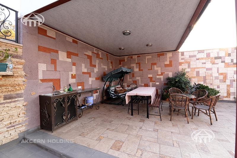 Առանձնատուն · 5 սեն. · 372 մ² · գ․ Առինջ