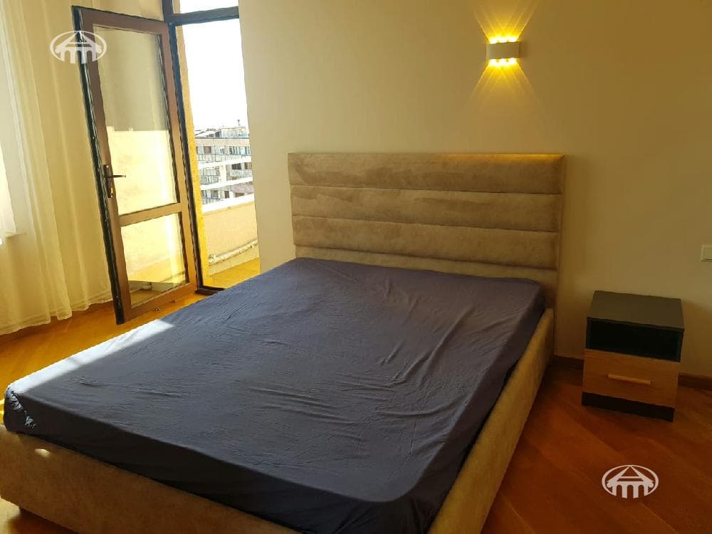 Квартира · 3 комн. · 123 м² · Арабкир