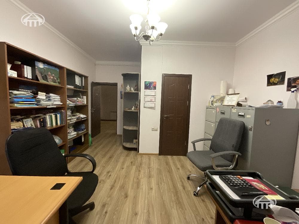 Առանձնատուն · 9 սեն. · 808 մ² · Արաբկիր