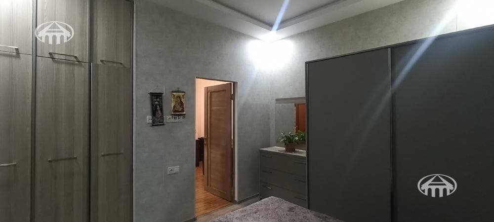 House · 3 rooms · 80 m² · Kentron — photo 8 / 10