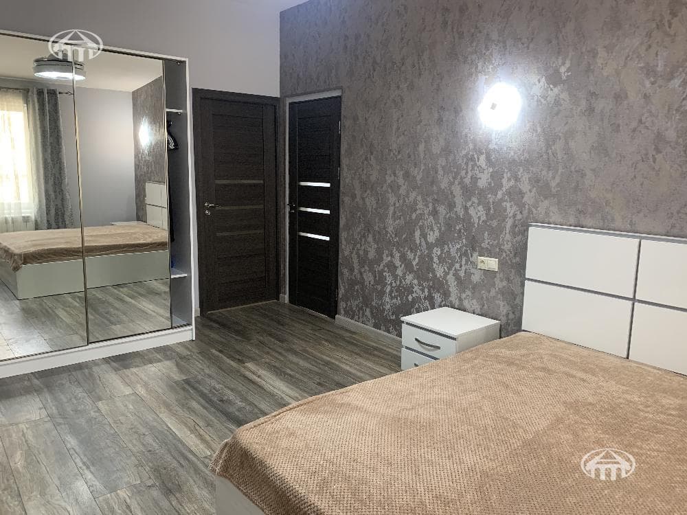 Квартира · 3 комн. · 120 м² · Арабкир