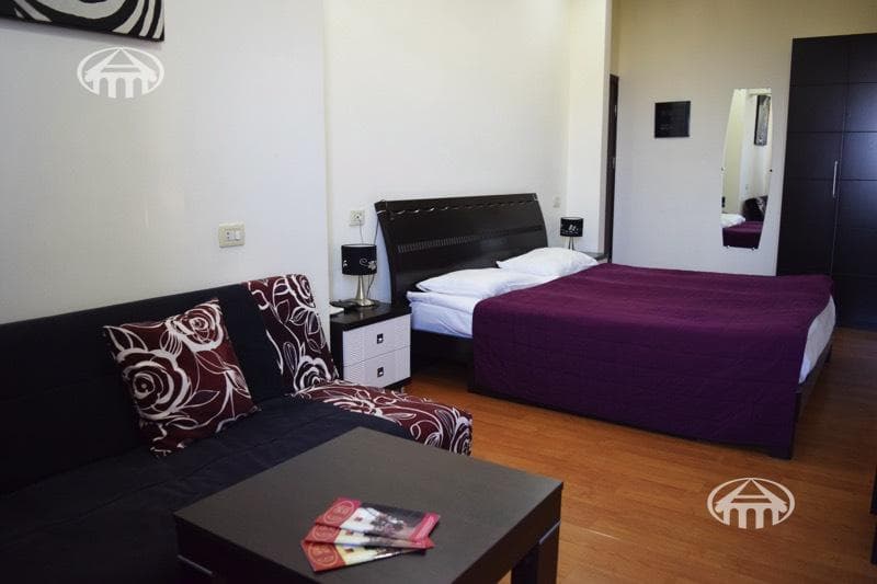 Hotel · 7 rooms · 328 m² · Arabkir