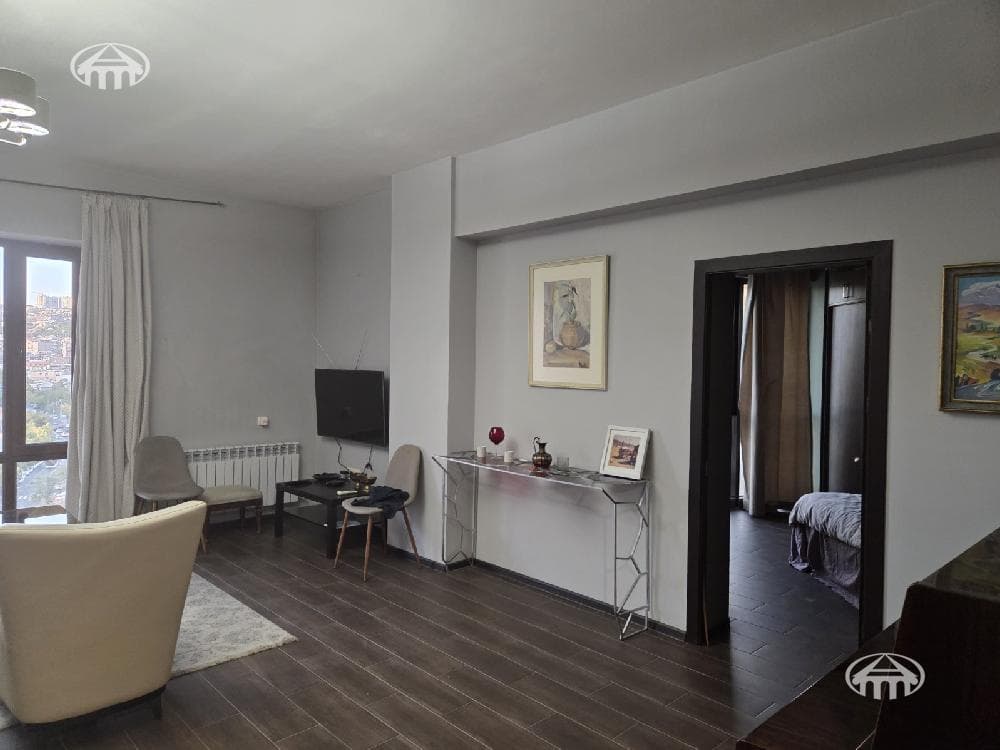 Квартира · 3 комн. · 71 м² · Кентрон