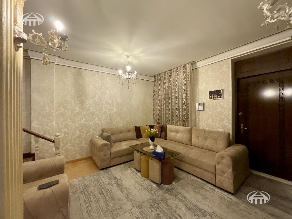 Дом · 5 комн. · 294 м² · Арабкир