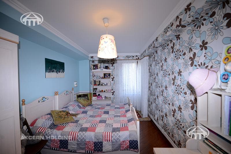 Квартира · 4 комн. · 114 м² · Кентрон