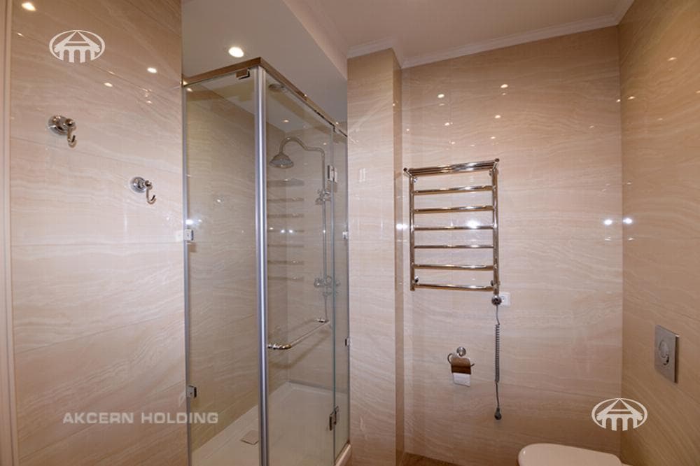 Apartment · 4 rooms · 176 m² · Kentron