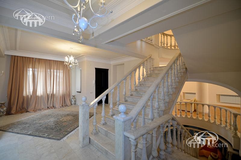 Особняк · 5 комн. · 740 м² · с. Ариндж