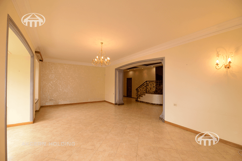 Mansion · 7 rooms · 243 m² · Kentron