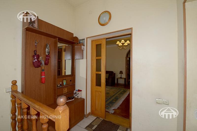 House · 5 rooms · 220 m² · Arabkir