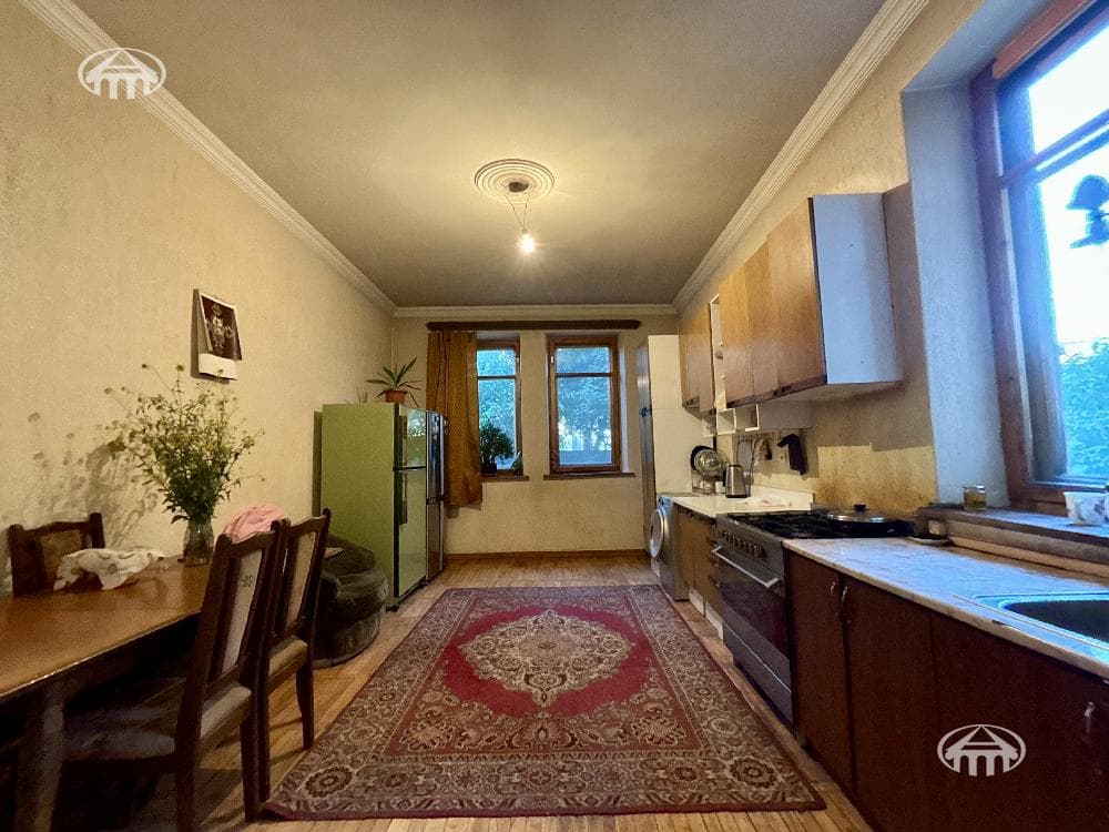 Особняк · 7 комн. · 937 м² · Джрвеж