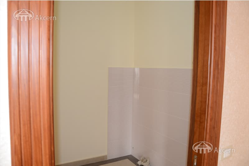 Дом · 5 комн. · 467 м² · Кентрон