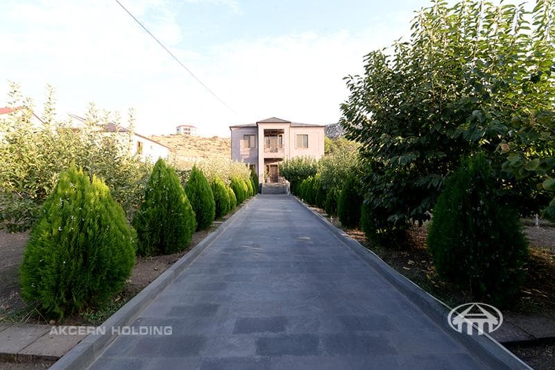 Առանձնատուն · 5 սեն. · 372 մ² · գ․ Առինջ